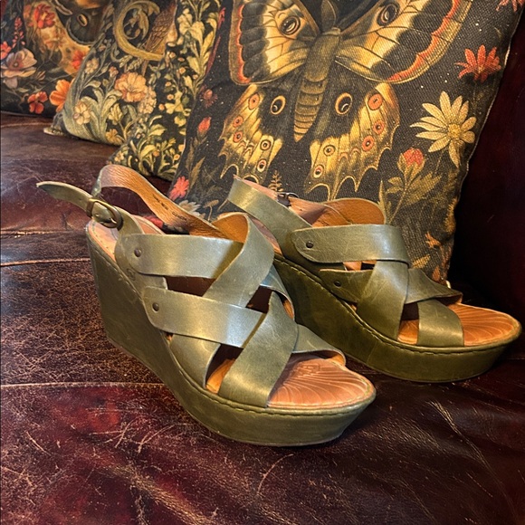 Born Olive Green Strappy Wedge Sandals - Picture 2 of 6